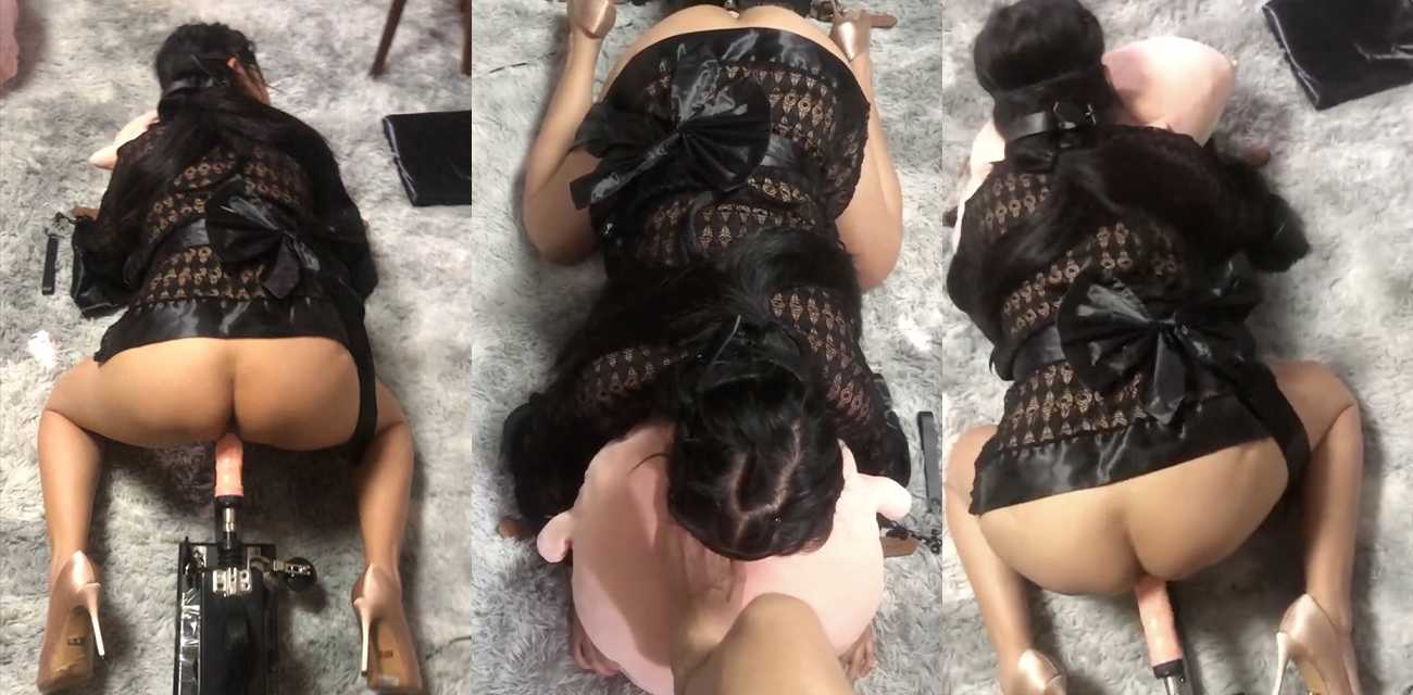 极品熟女炮机调教视频流出，情趣内衣撩拨心弦，阴毛稀疏淫水泛滥无套深插淫乱刺激